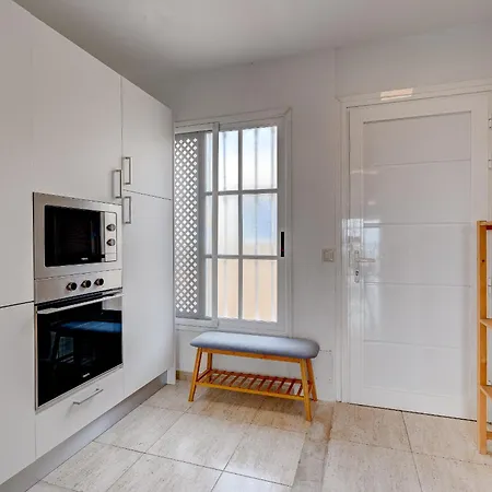 Tropical Views By Sunkeyrents * Callao Salvaje