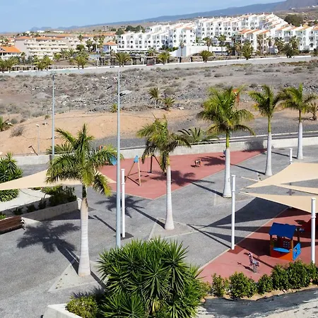 Tropical Views By Sunkeyrents *