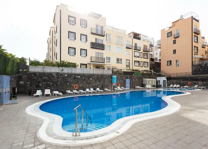 Tropical Views By Sunkeyrents