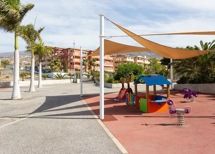 Tropical Views By Sunkeyrents Callao Salvaje