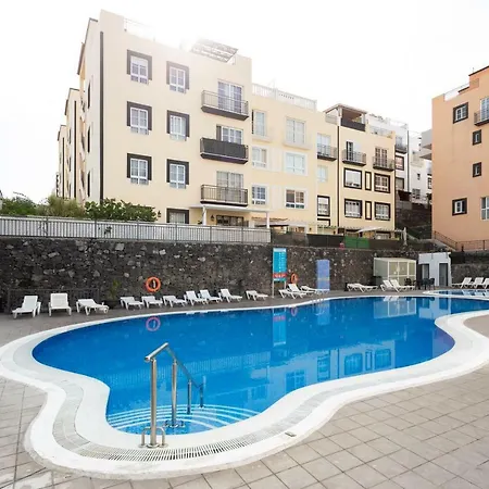 Tropical Views By Sunkeyrents