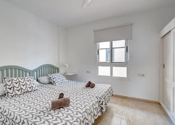 Tropical Views By Sunkeyrents Callao Salvaje