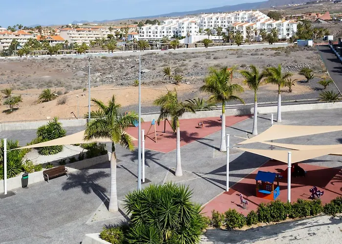 Tropical Views By Sunkeyrents *